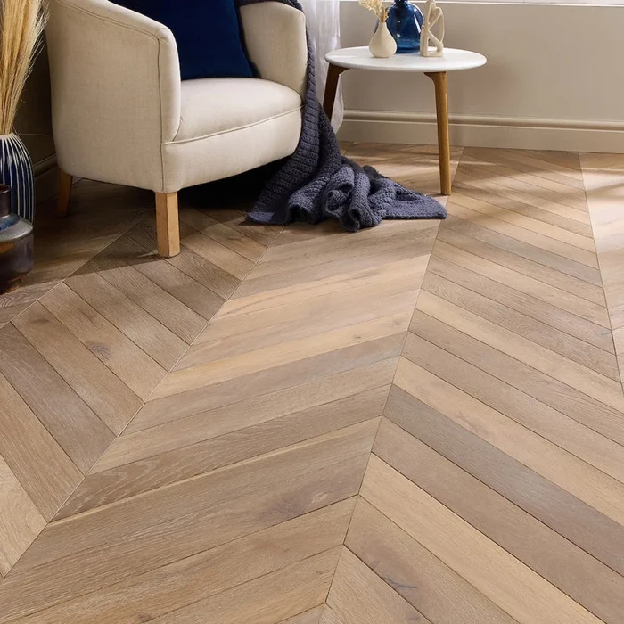 Oak_Chevron_Engineered_Flooring