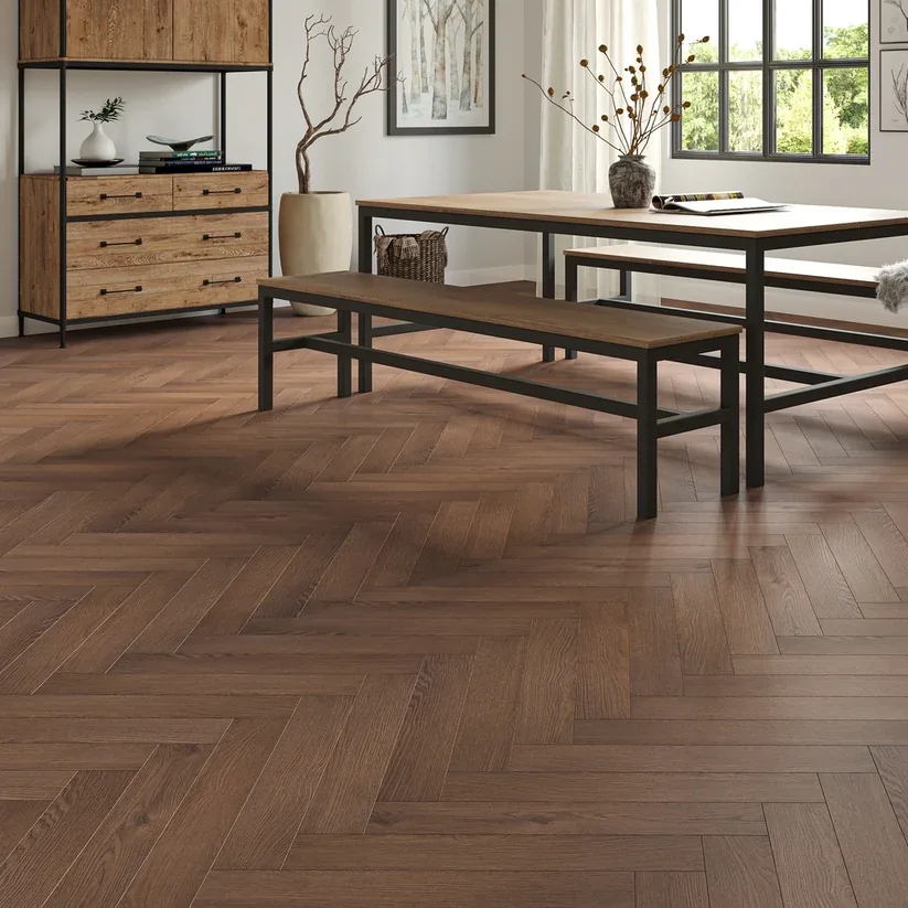 oak-herringbone-laminate-flooring in Dubai